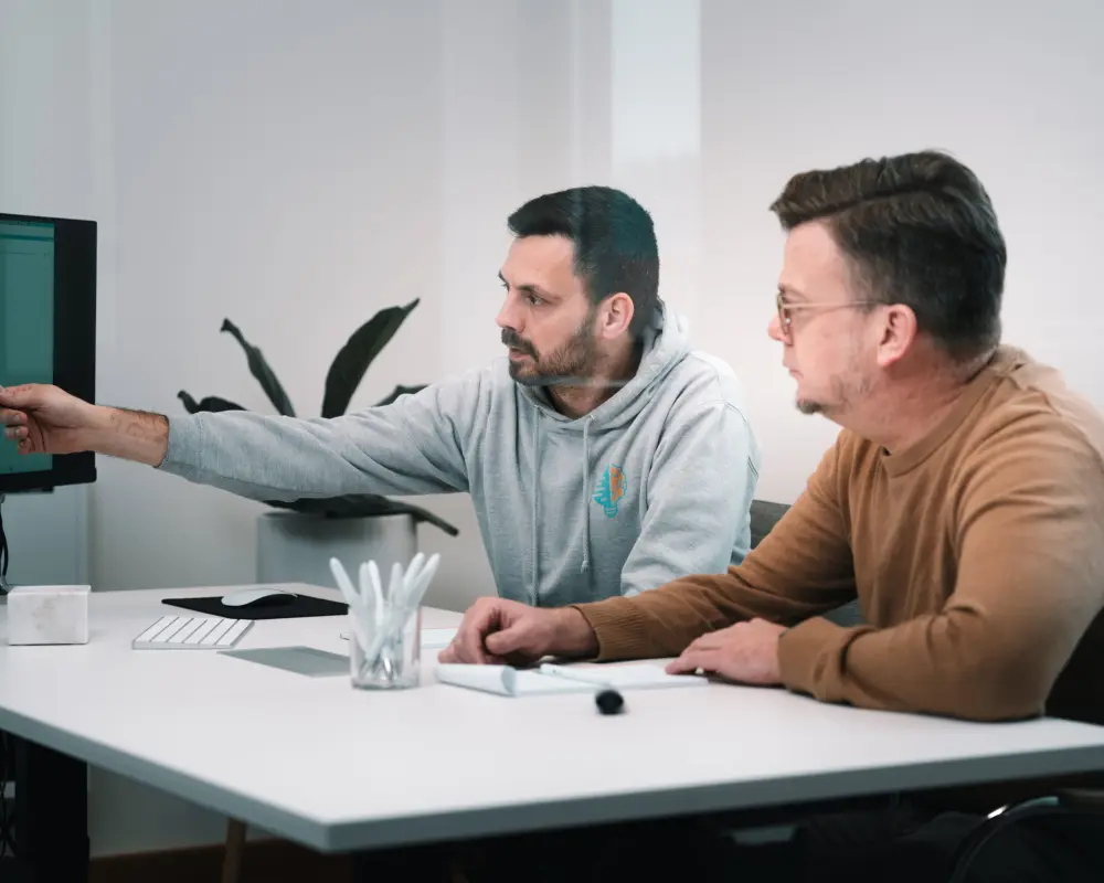 Florian Bobek im Kundengespräch