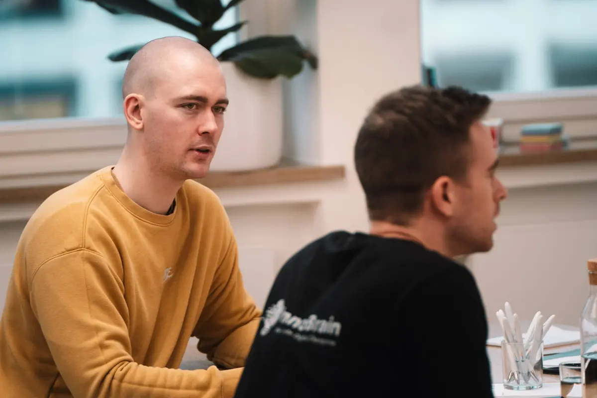 Teambesprechung InnoBrain GmbH